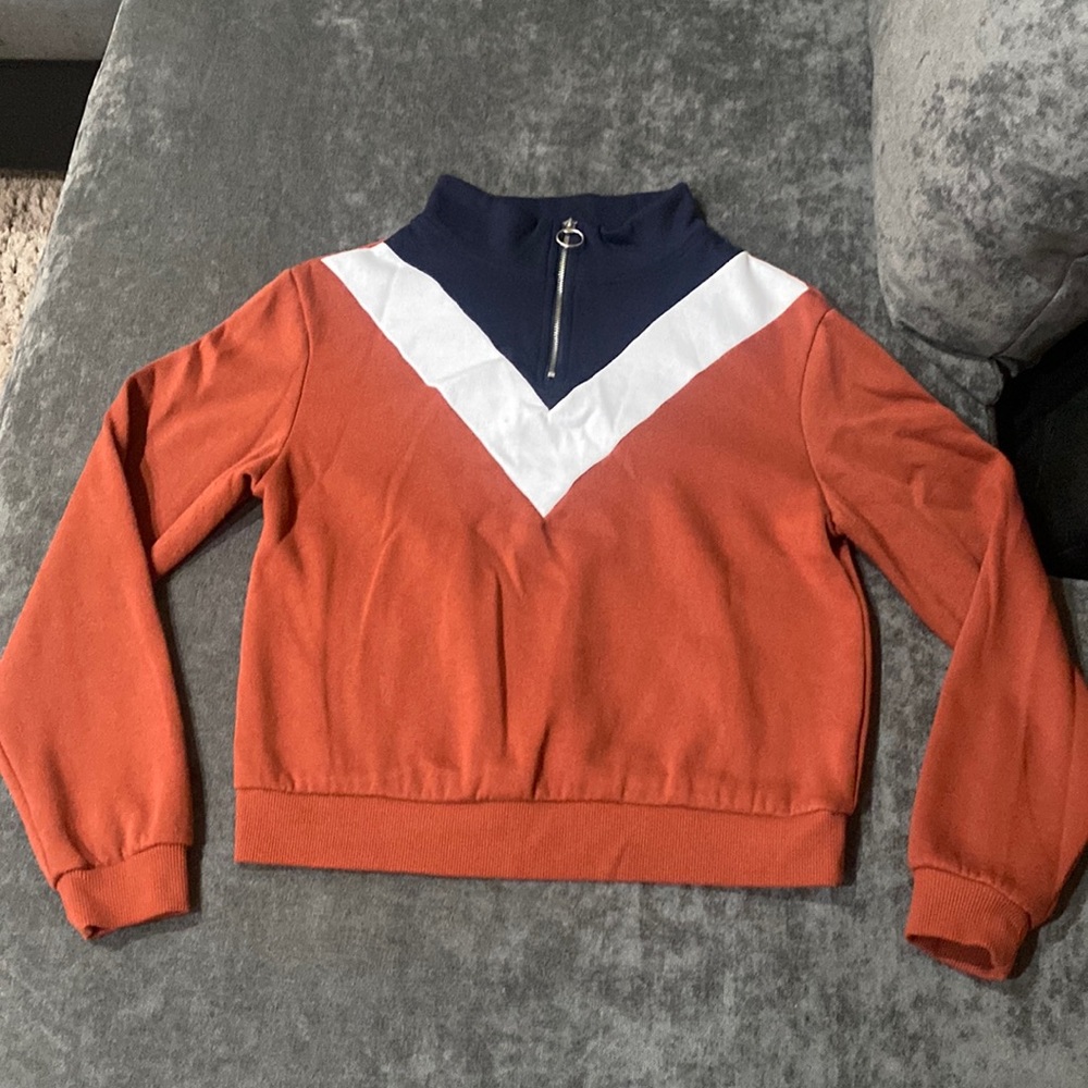 Small Love Tree V-Neck Style Zip-Up Sweatshirt. Rust, Navy Blue & White Color.